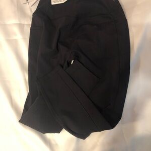 RBX leggings in black color perfect for every single day and are in small size.